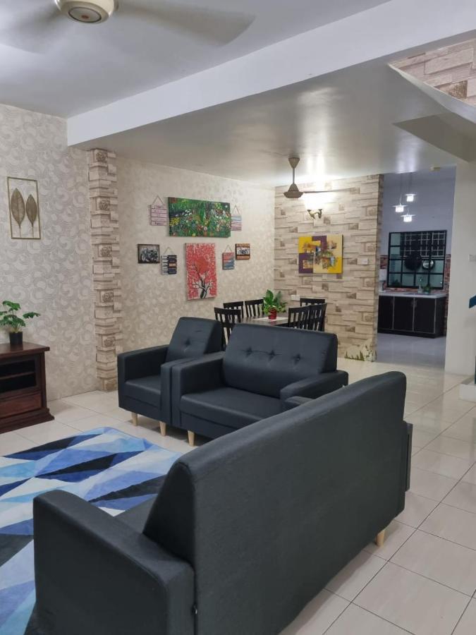 Private Pool Ssue Klebang Ipoh Homestay With High Speed Wifi Chemor Exterior foto