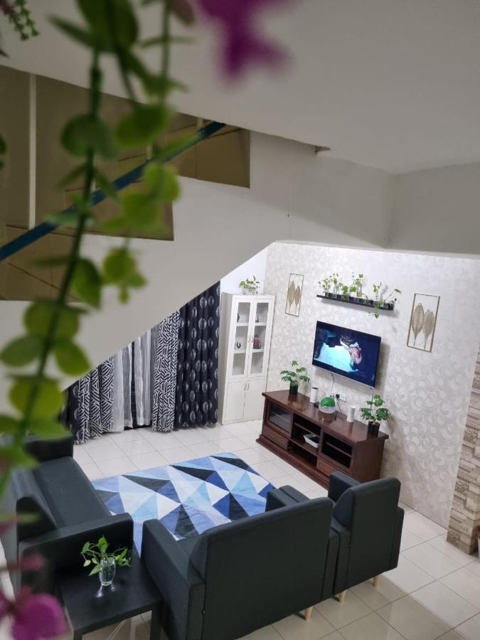 Private Pool Ssue Klebang Ipoh Homestay With High Speed Wifi Chemor Exterior foto