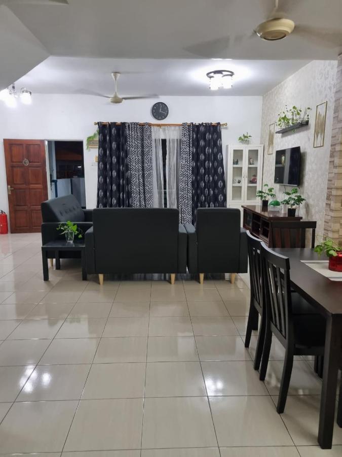 Private Pool Ssue Klebang Ipoh Homestay With High Speed Wifi Chemor Exterior foto
