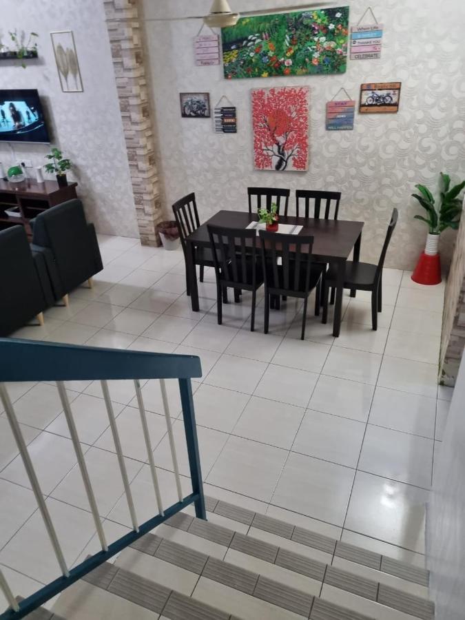 Private Pool Ssue Klebang Ipoh Homestay With High Speed Wifi Chemor Exterior foto