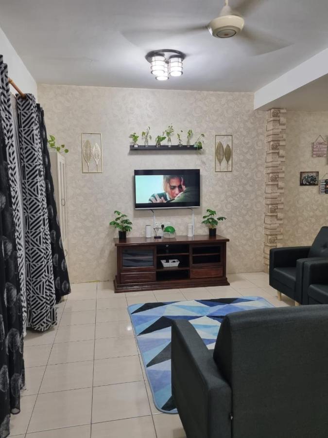 Private Pool Ssue Klebang Ipoh Homestay With High Speed Wifi Chemor Exterior foto